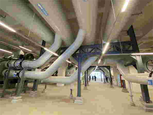 閉式冷卻塔有幾個水泵？怎么讓閉式冷卻塔水泵更環保節能和保養？(閉式冷卻塔水泵安裝方向)