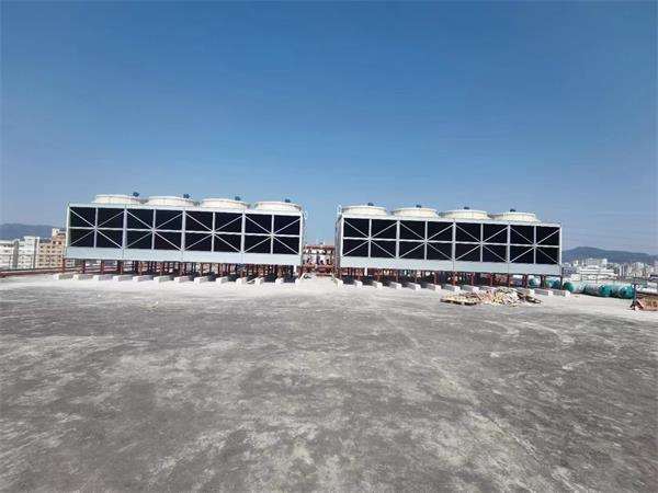 閉式冷卻塔憑借著幾大優勢成為佼佼者。(閉式冷卻塔有什么優缺點)