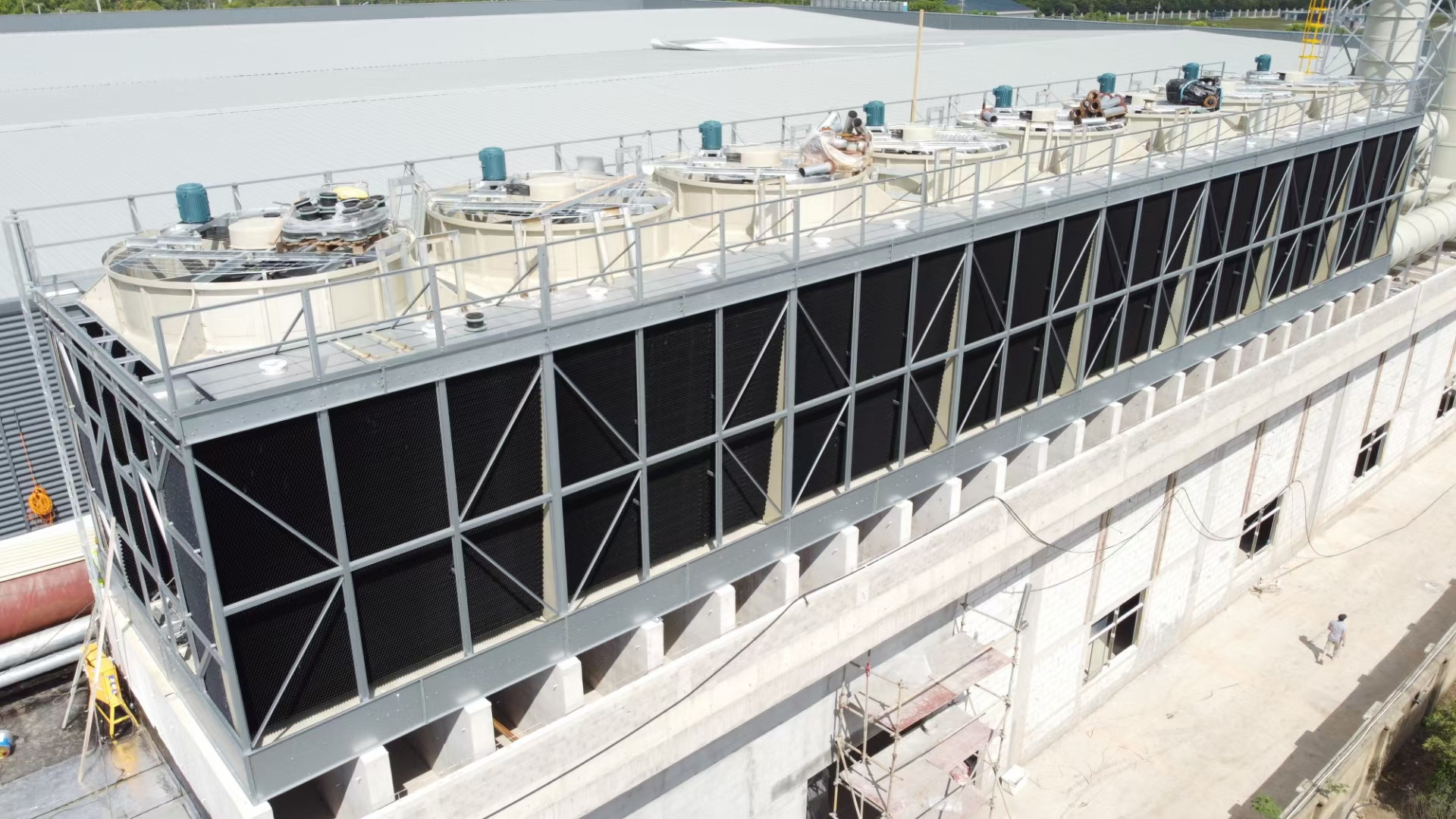 開式冷卻塔和閉式冷卻塔的區別不同？(開式冷卻塔和閉式冷卻塔的區別)